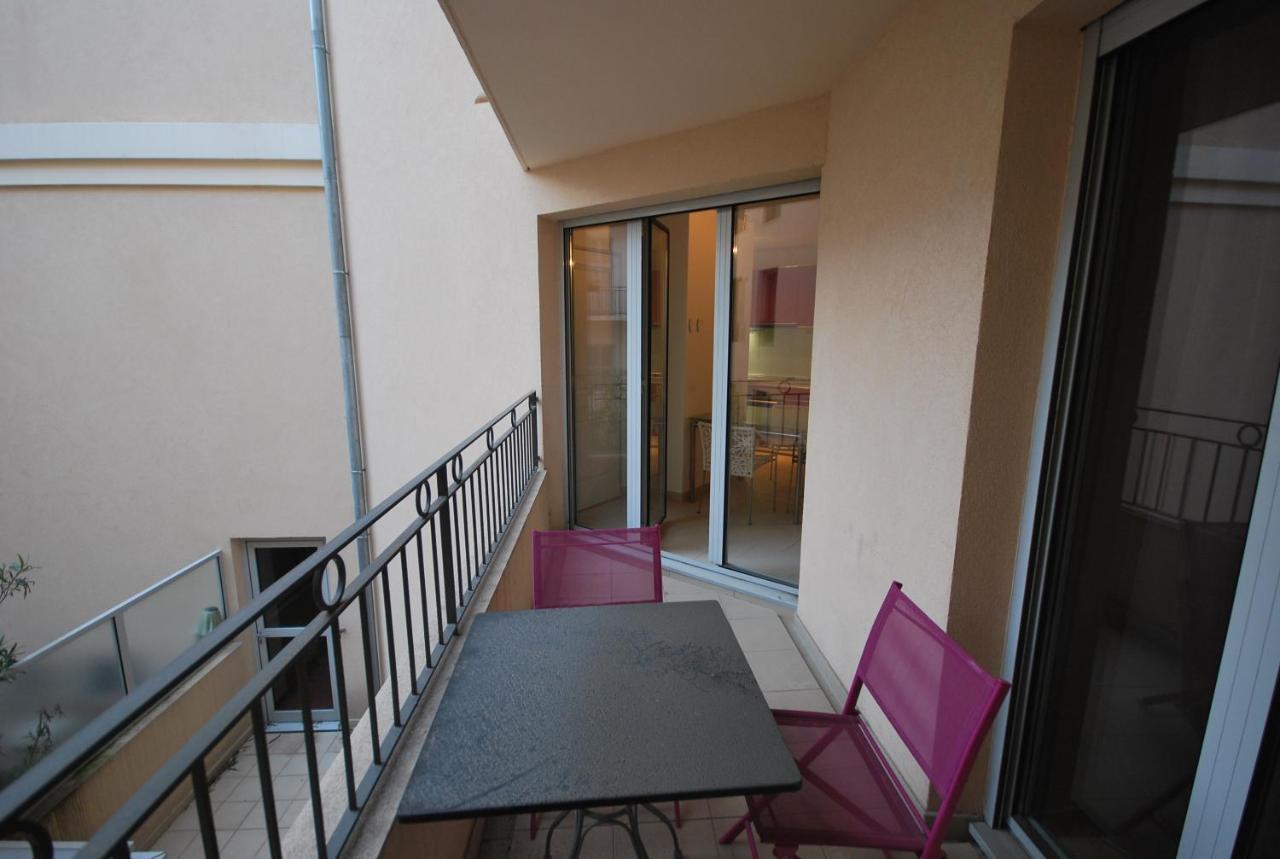 Le Vieux Port Apartments คานส์ ภายนอก รูปภาพ