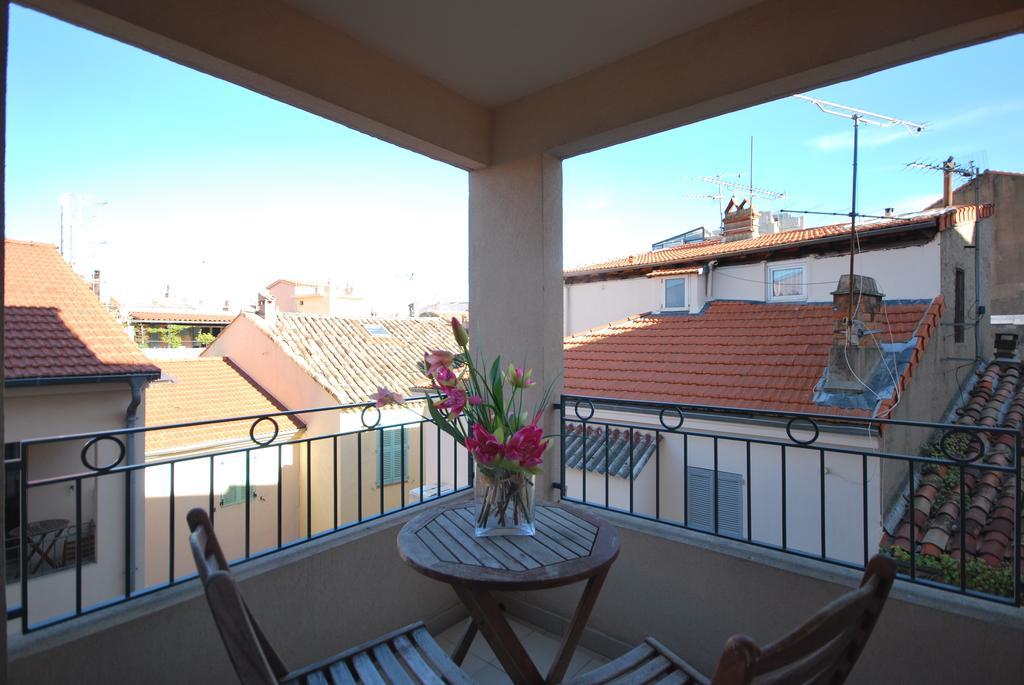 Le Vieux Port Apartments คานส์ ภายนอก รูปภาพ