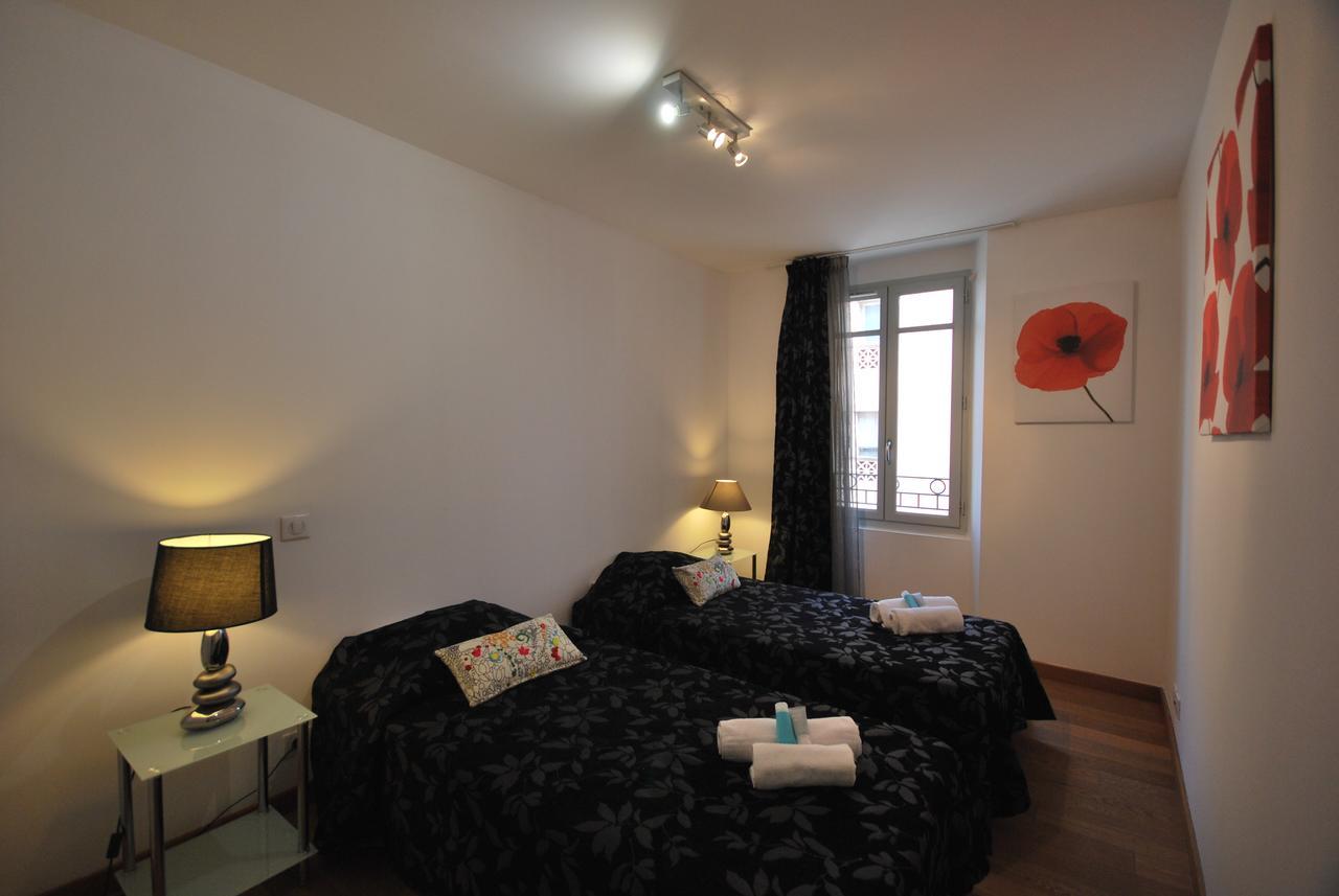 Le Vieux Port Apartments คานส์ ภายนอก รูปภาพ